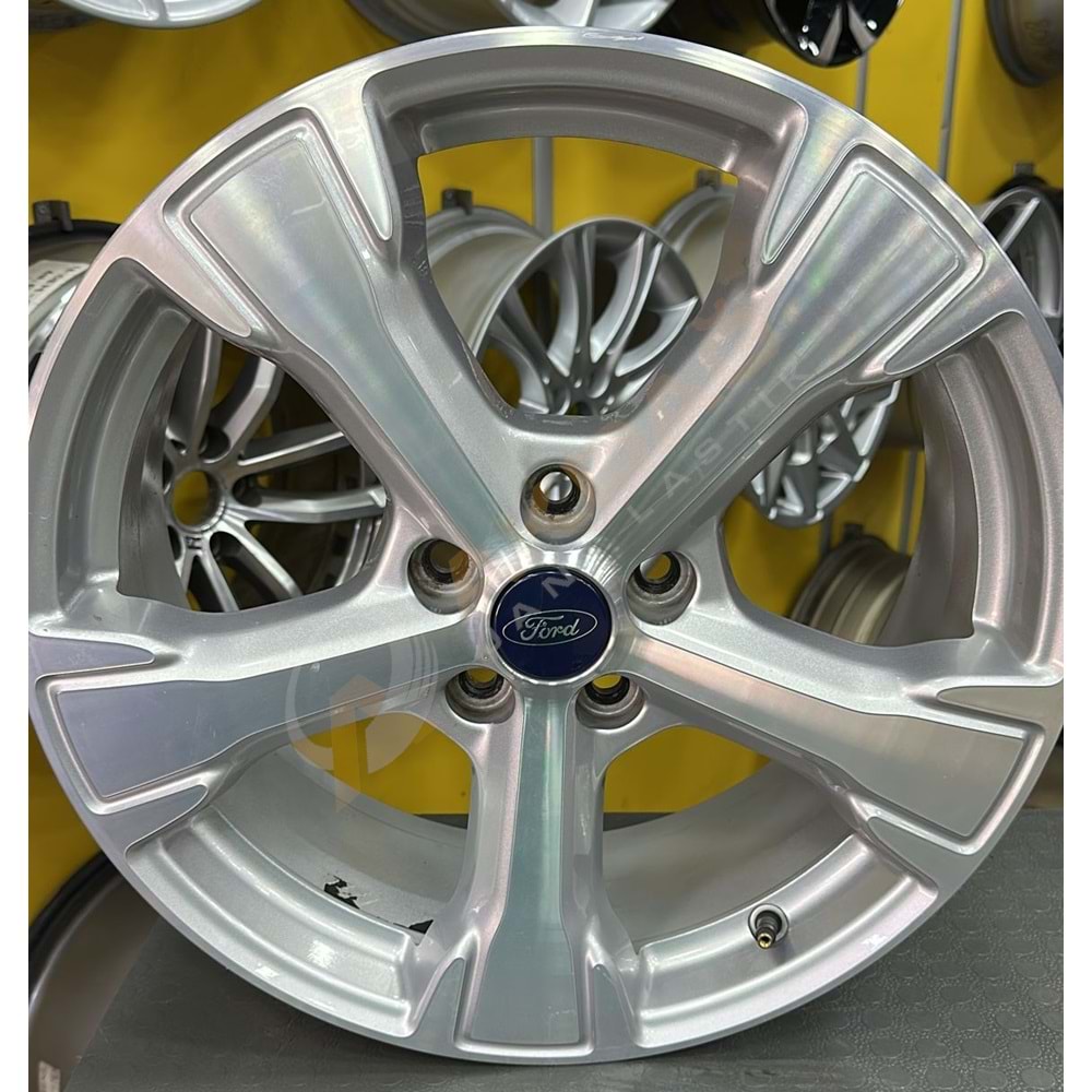 18X7,5 ÇIKMA JANT 5X108 ET:52,5 OEM FORD KUGA