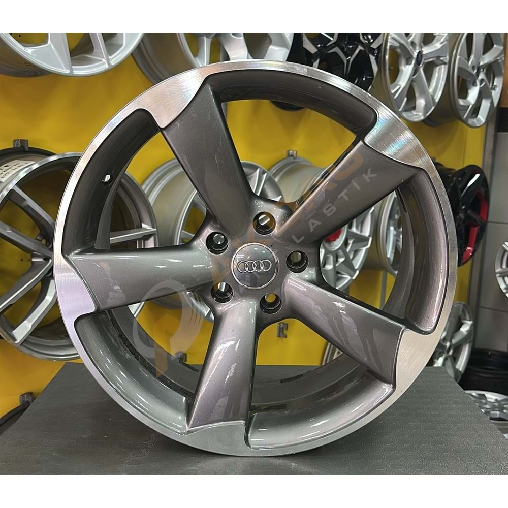 18X8 5X112 AUDİ ÇIKMA JANT