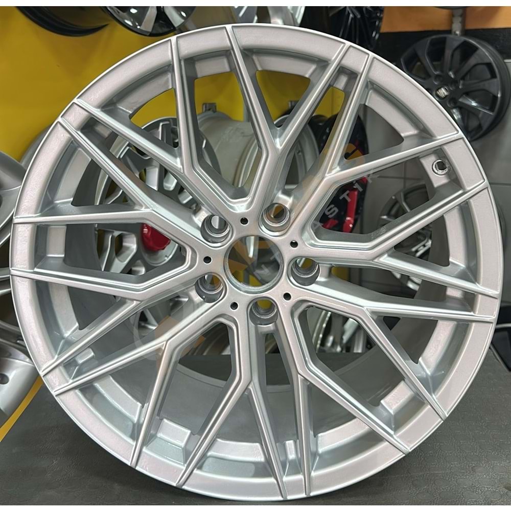 18X8.5 ET 35 5X112 ÇIKMA JANT ARCEO